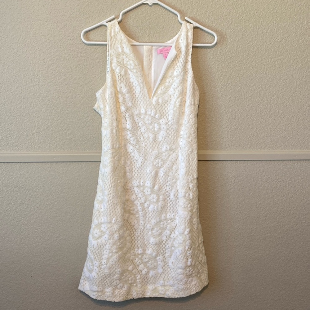 Lilly Pulitzer size 8, crocheted paisley dress off-white, yellow near the bottom